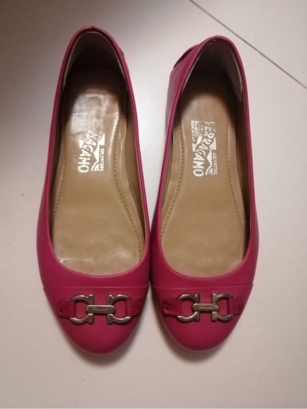 Salvatore Ferragamo Pink Leather Ballet Flats with Gancini Hardware 36.5 $985